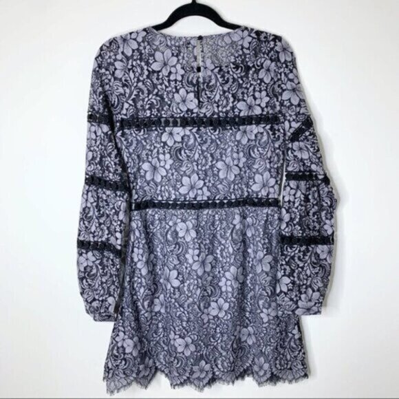For Love & Lemons Women's Theodora Bell Sleeve Mini Dress Lace Purple Small - Picture 15 of 16